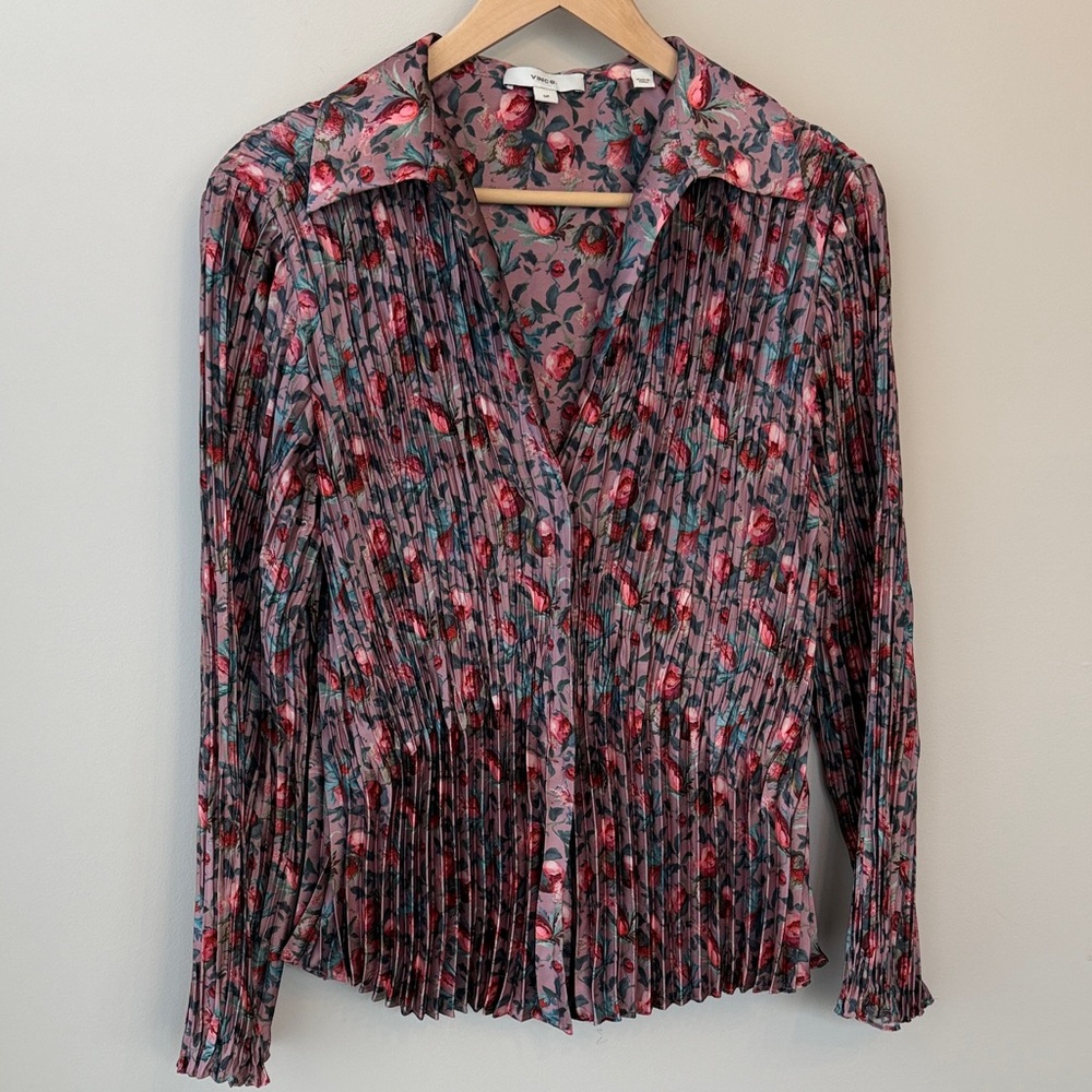 Vince Berry Blooms Pink Multicolor Floral Pleated Blouse Small - Picture 2 of 11